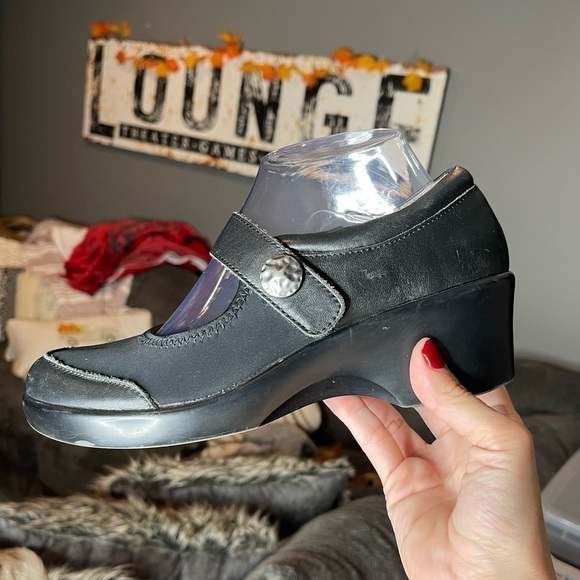 Alegria Maya Nappa Black Stretch and Leather Mary Jane Non Skid Clogs Size 8 - Picture 15 of 15